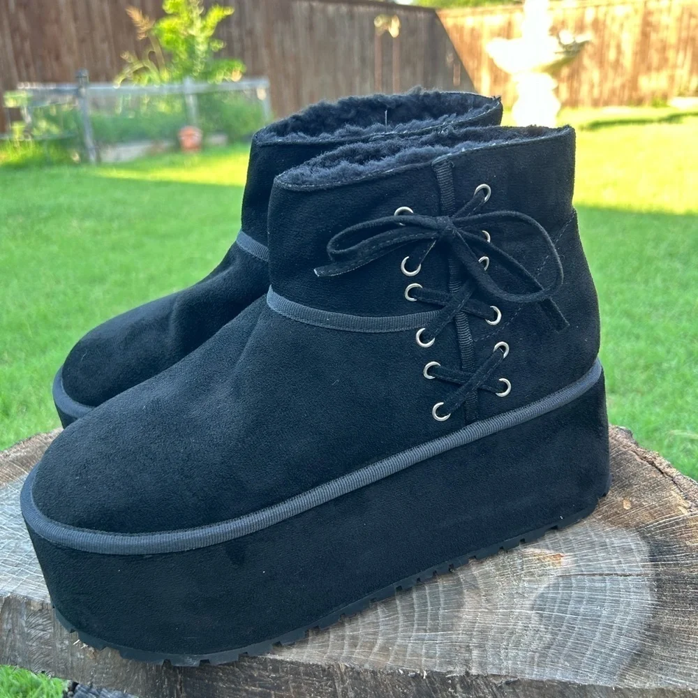 Black Chunky Platform Ankle‎ Sugar Thrillz Boots NWOB Sz-10M. O